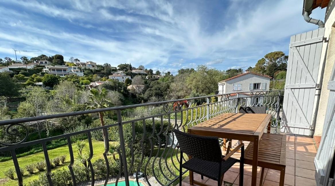 Villa Constance 3 Antibes - Spacieux Logement En Dernier Etage ภายนอก รูปภาพ